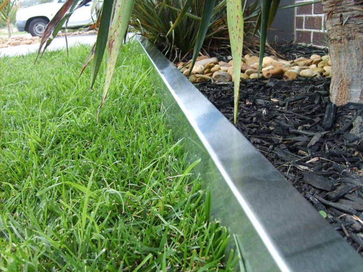 11 Best Metal Edging For Landscaping for 2024