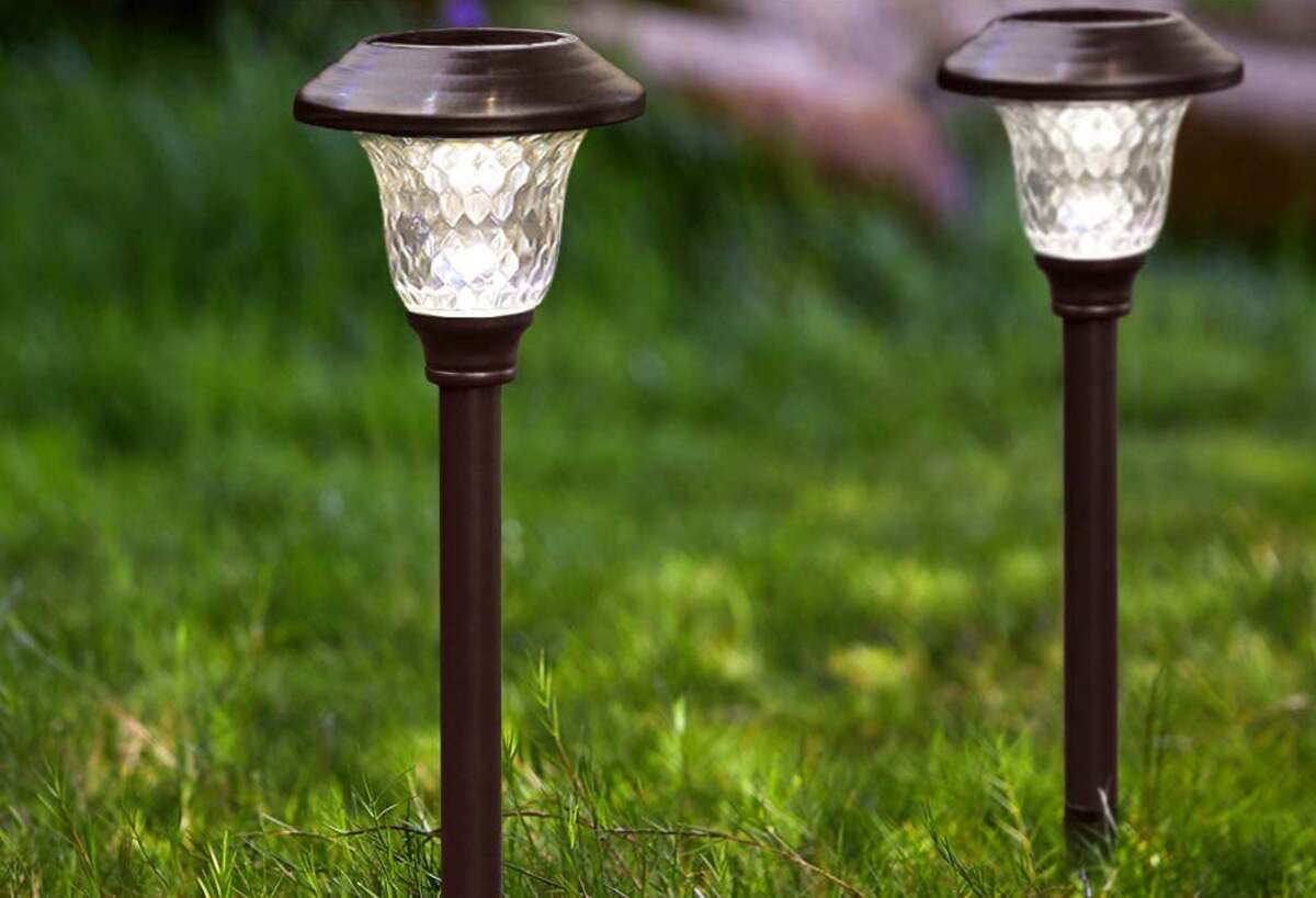 13 Incredible Low Voltage Landscaping Light Bulbs for 2024