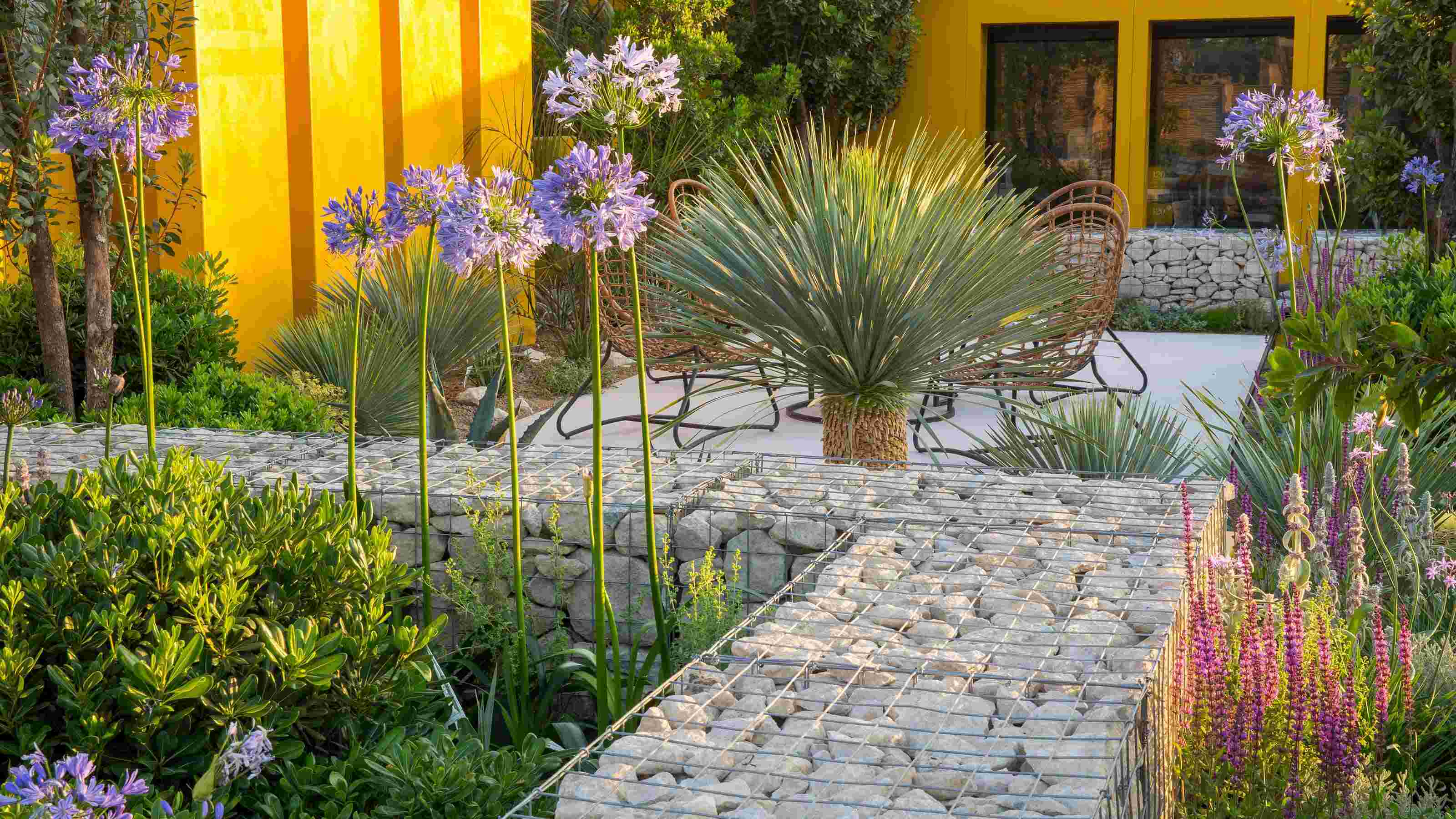 8 Incredible Landscaping Stones for 2024
