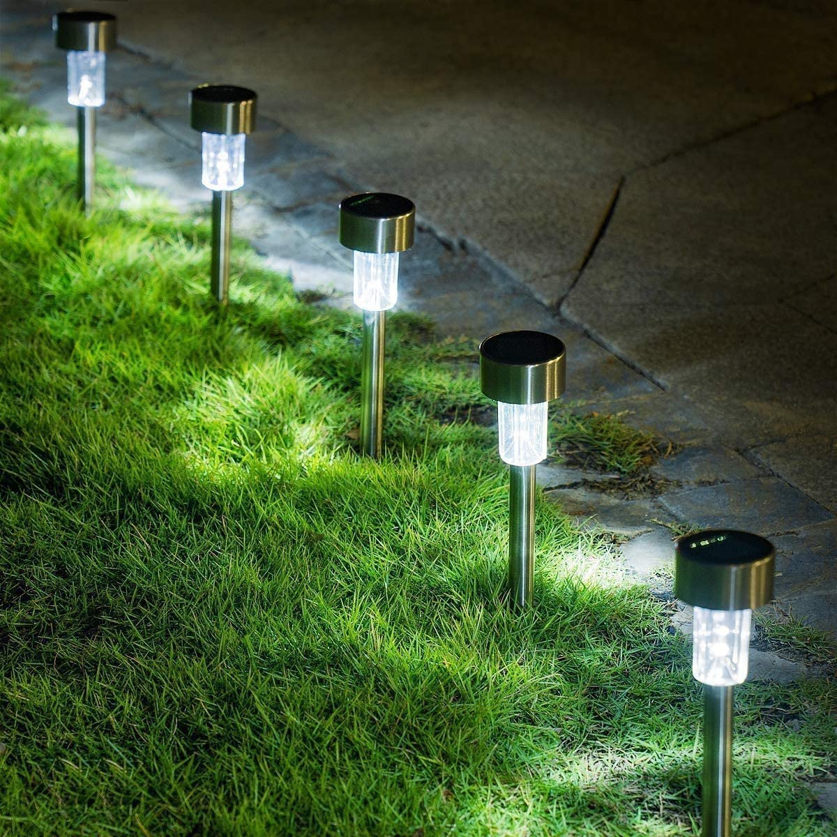 8 Superior LED Landscaping Lights For 2024