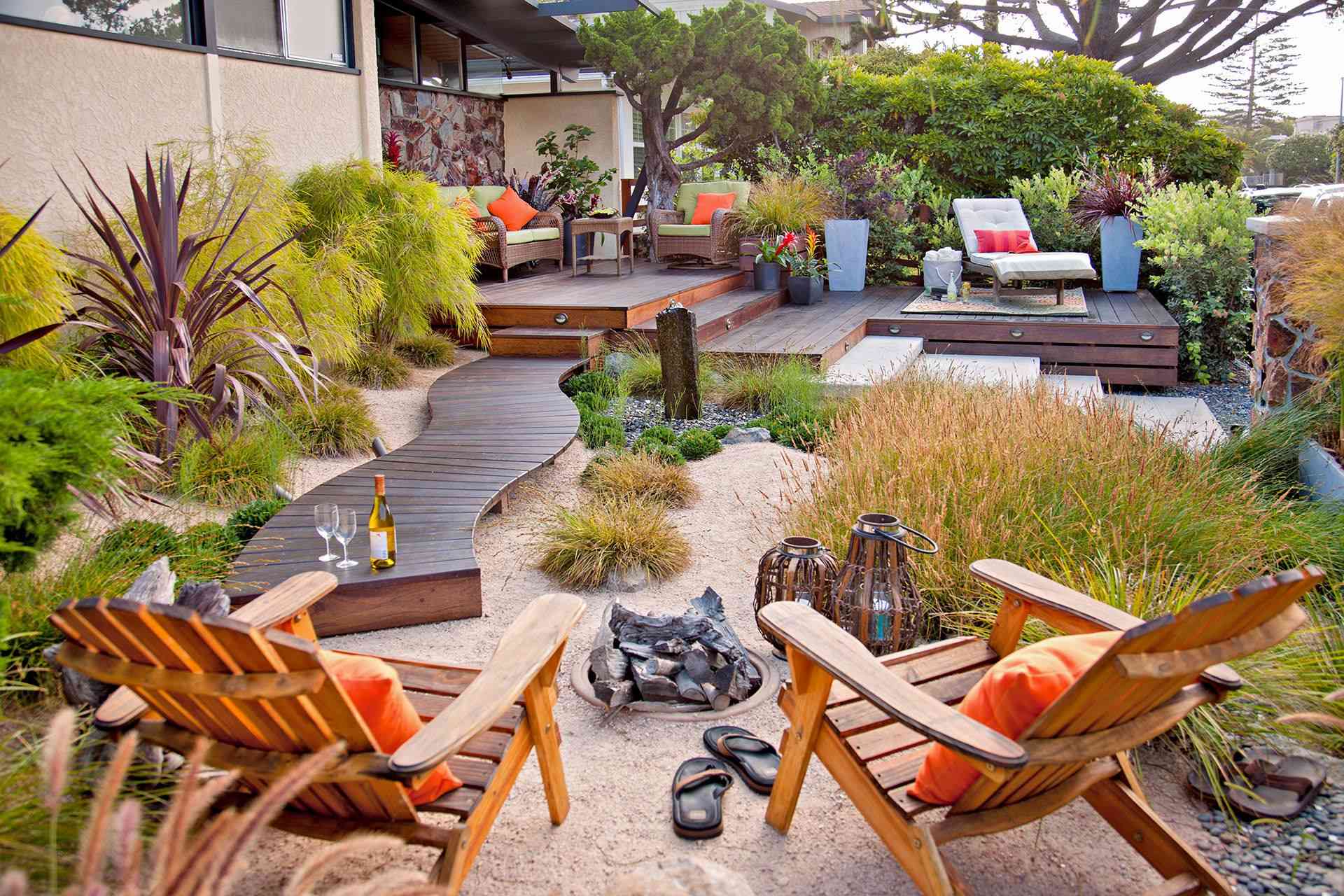 How To Landscape Small Backyard