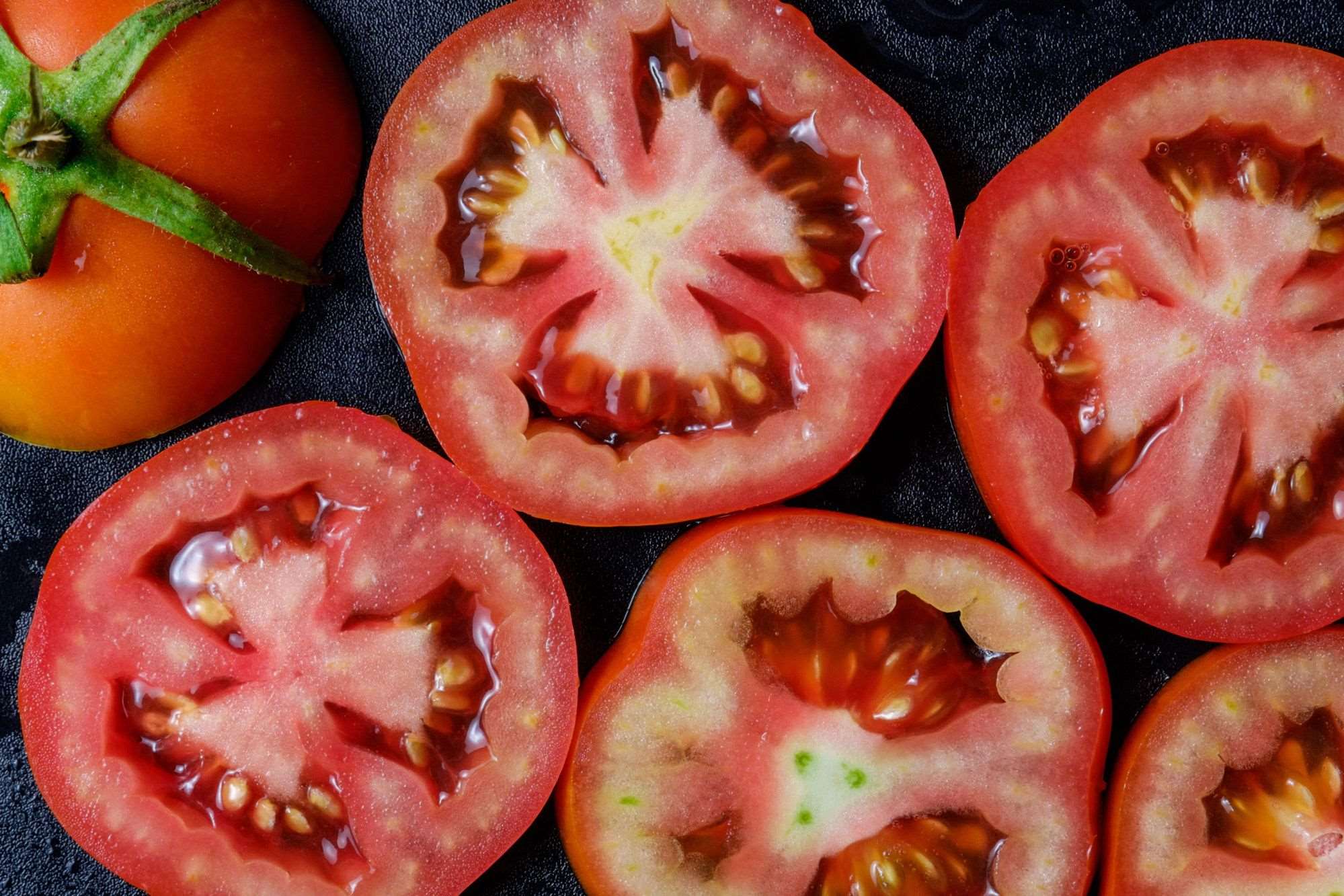 How To Remove Seeds From Tomatoes