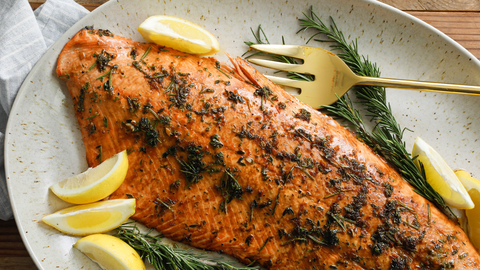 What Herbs Go With Salmon