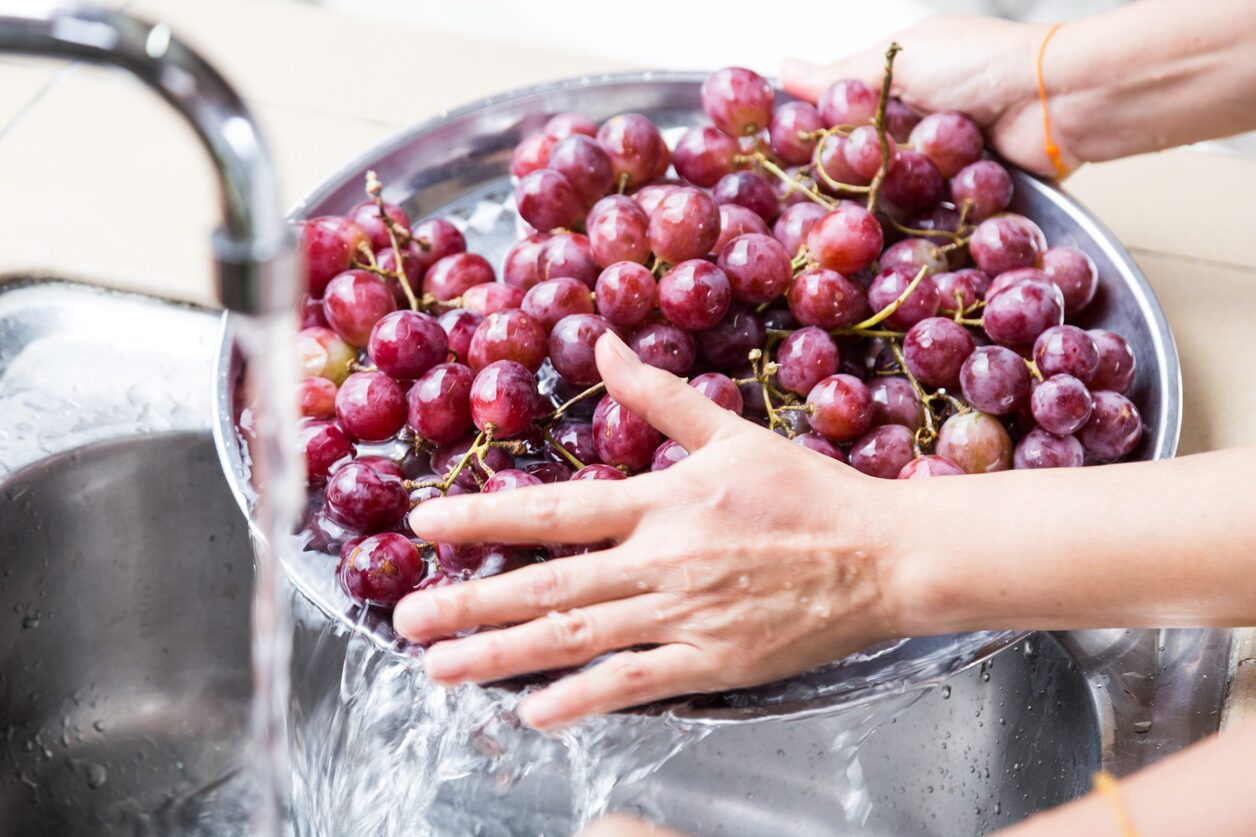 How To Get Pesticides Off Grapes