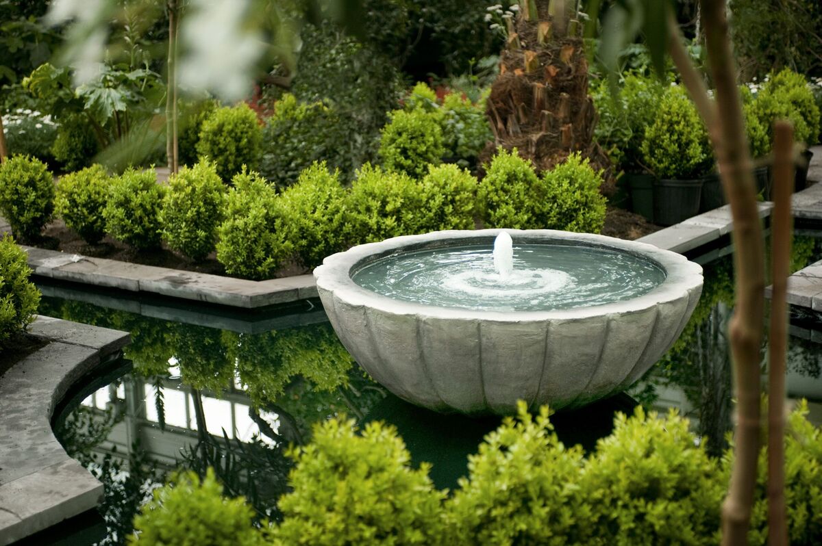 9 Amazing Backyard Fountain for 2023