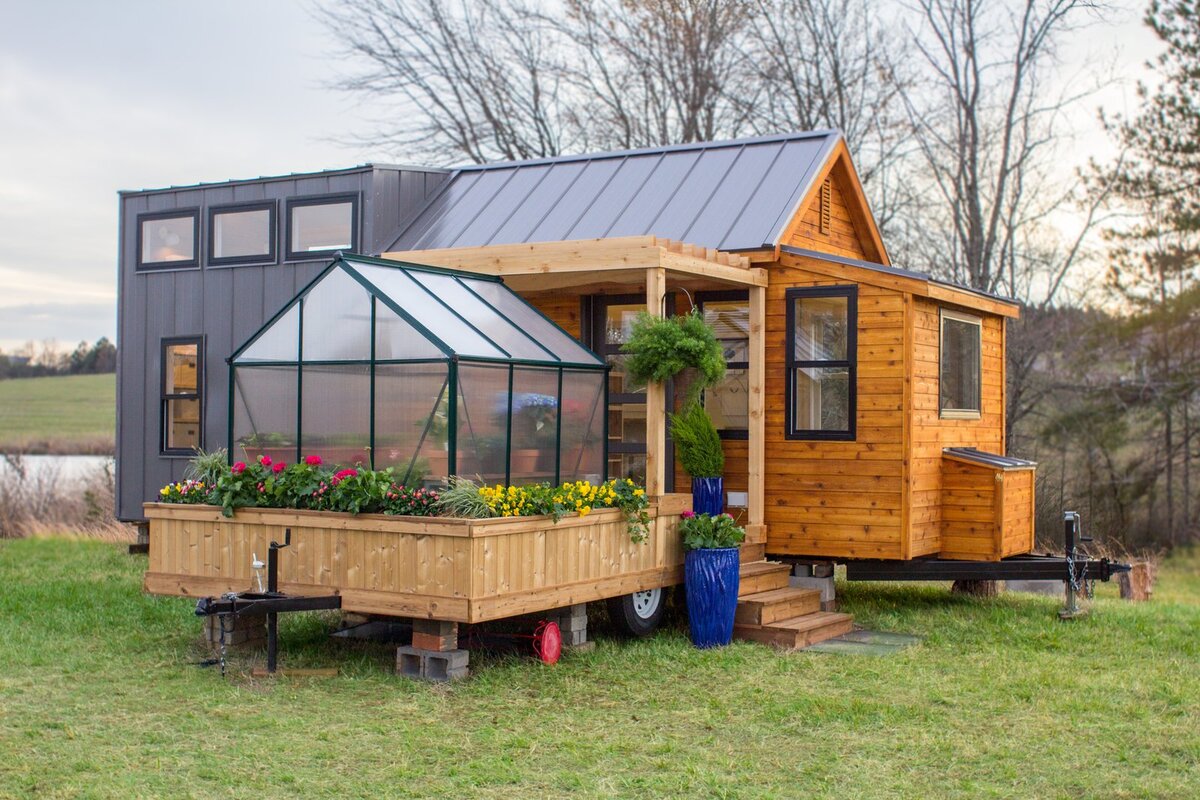 10 Superior Porch Greenhouse for 2024