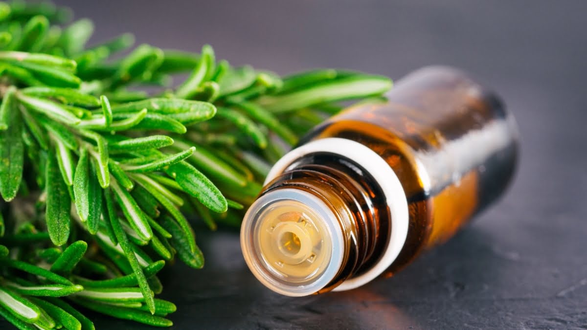 How To Use Rosemary Oil For Face